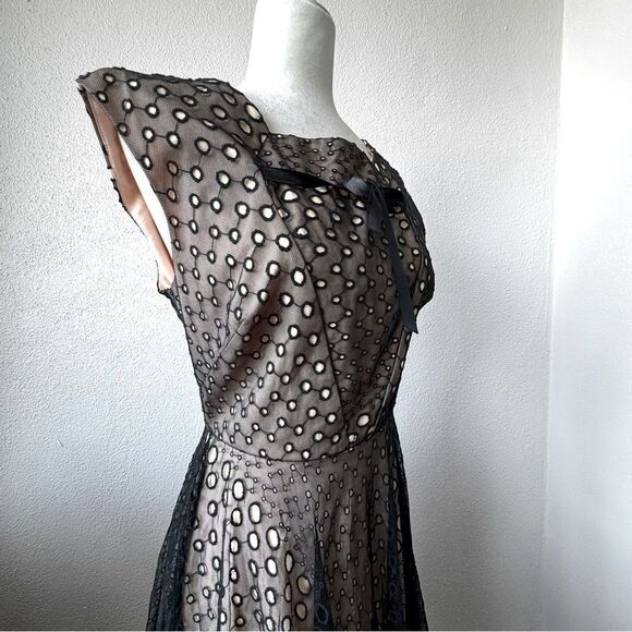 Anthropologie Eva Franco Black Lace Swing Dress Sleeveless Elegant SZ 4 - Picture 7 of 12